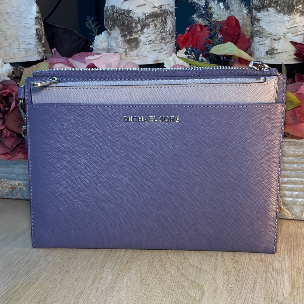 💙 Michael Kors Jet Set Travel XL Pop Out Clutch Wristlet